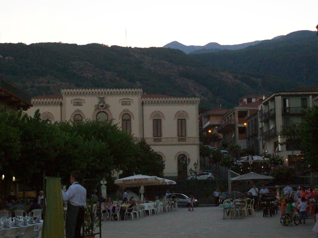 Cartoline Dall'Etna B&b Zafferana Etnea Esterno foto