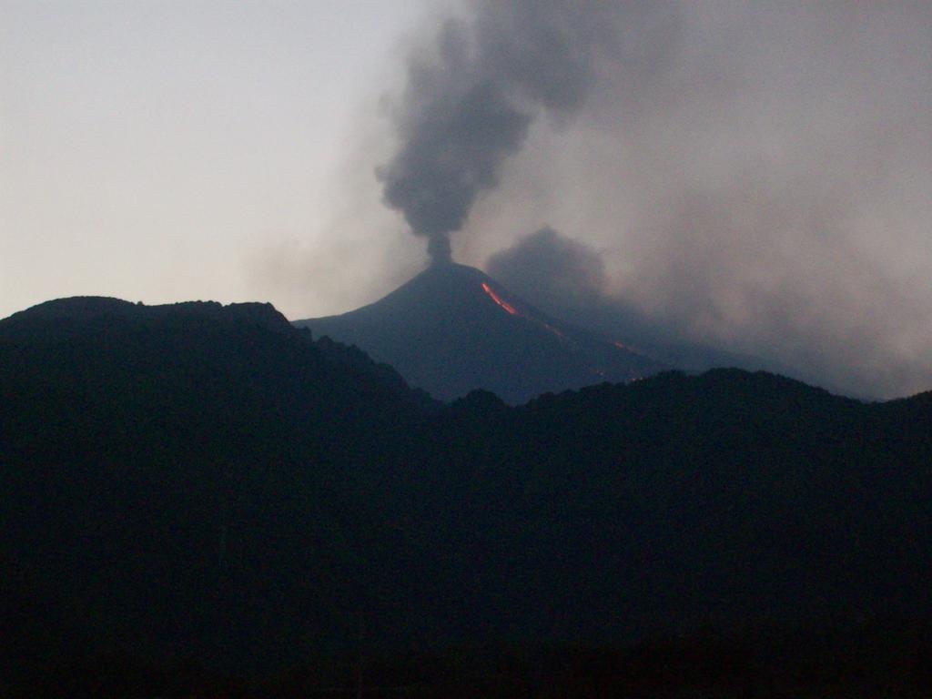 Cartoline Dall'Etna B&b Zafferana Etnea Esterno foto